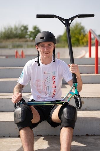 IVS Journey 3 Jamie Hull Scooter Neo Black