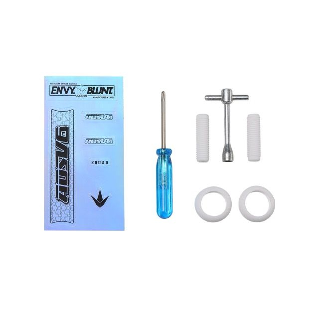 Blunt AOS V6 Finger Scooter Chrome