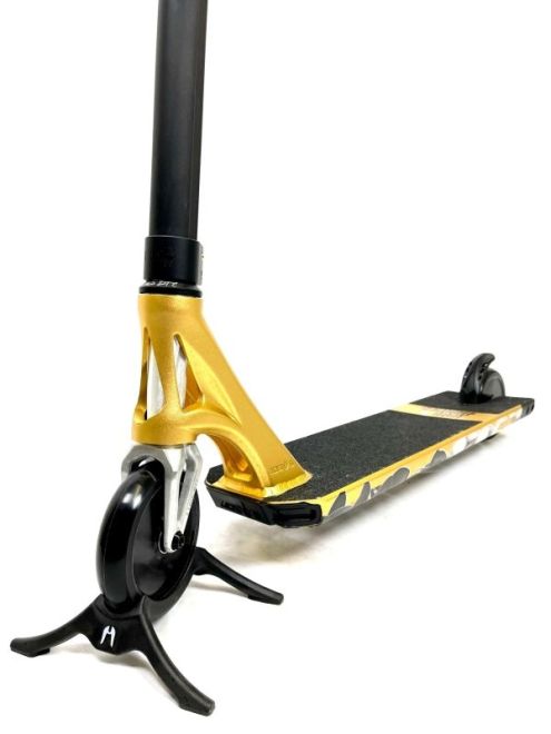 Blunt AOS Dryade V2 Custom Scooter