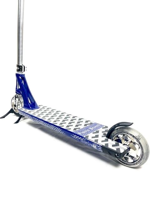 Blunt AOS V5 Reaper Custom Scooter