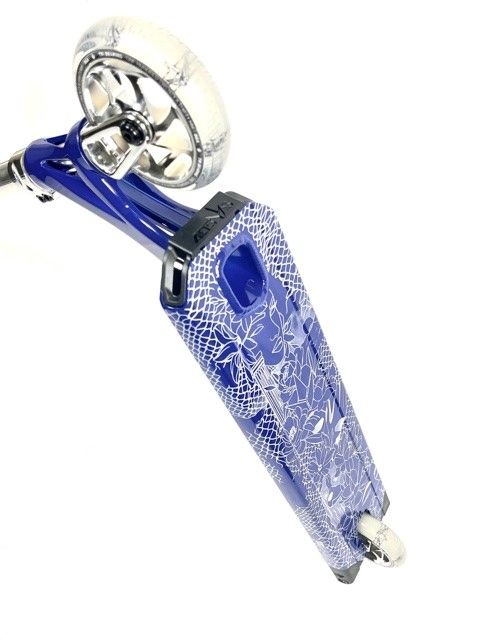 Blunt AOS V5 Reaper Custom Scooter