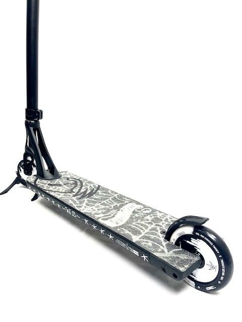 Blunt AOS V5 Reaper Custom Scooter