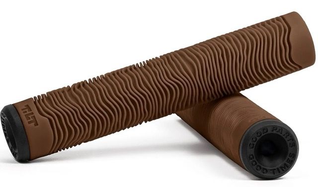 Tilt Topo II Grips Coffee