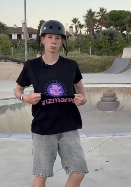 Gizmania x EXTREME BARCELONA 2025 t-shirt