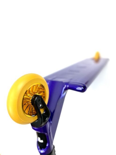 Aztek Europa T Custom Scooter