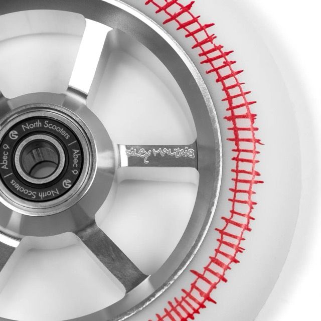 North Riley Maltais 115 Wheel Silver White