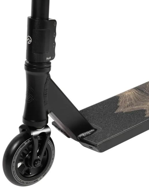 North Tomahawk Scooter Black