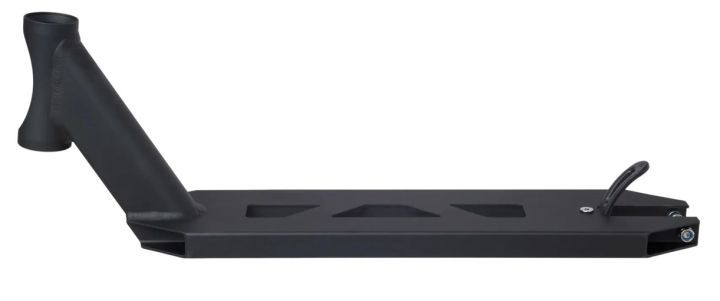Striker Lux 490 Deck Black