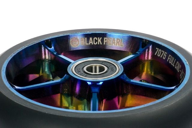 Black Pearl Simple V3 110 Wheel Chrome Blue
